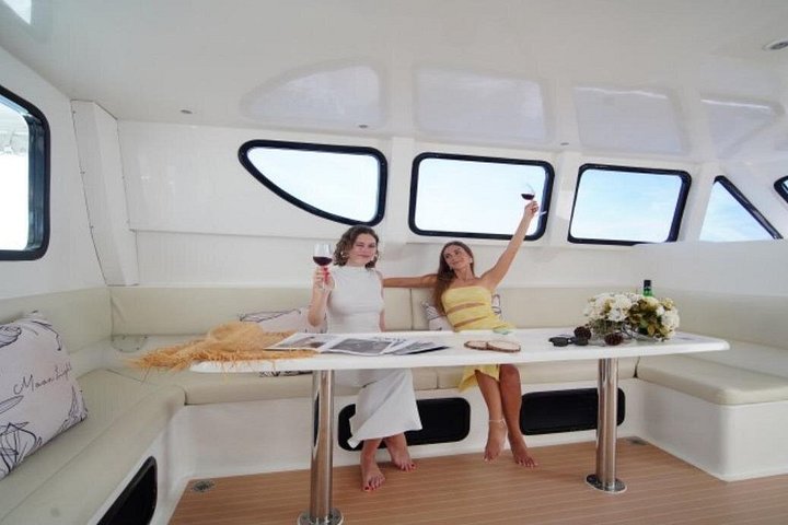 Luxe catamaran cruise naar Phi Phi, Maya Bay en Maithon eiland vanuit Phuket, foto 27 | wizardtrip