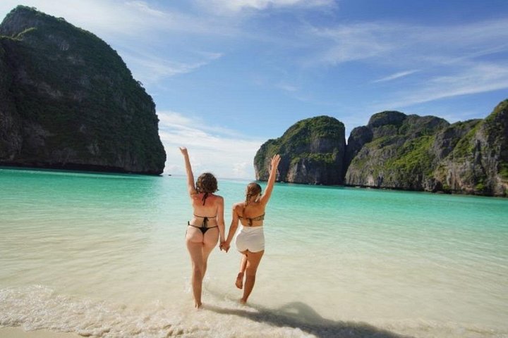 Luxe catamaran cruise naar Phi Phi, Maya Bay en Maithon eiland vanuit Phuket, foto 30 | wizardtrip