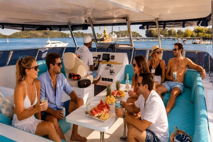 Luxe catamaran cruise naar Phi Phi, Maya Bay en Maithon eiland vanuit Phuket, foto 35 | wizardtrip