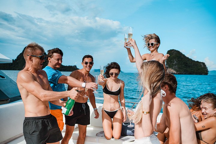 Luksus yachttur i Phukets Phang Nga Bay, besøker James Bond Island og nyter solnedgangen, foto 33 | wizardtrip