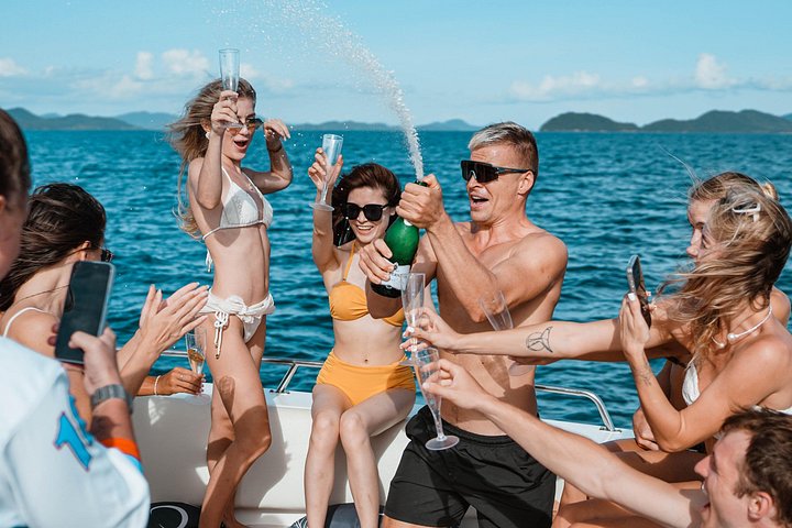 Luksus yachttur i Phukets Phang Nga Bay, besøker James Bond Island og nyter solnedgangen, foto 35 | wizardtrip