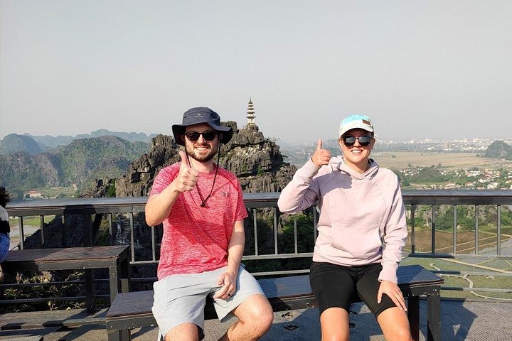 Excursion d'une journée pittoresque à Ninh Binh depuis Hanoï, avec balades en bateau, sites anciens et vélo à la campagne, photo 14 | wizardtrip