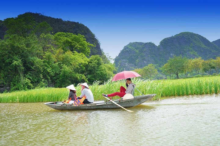 Excursion d'une journée pittoresque à Ninh Binh depuis Hanoï, avec balades en bateau, sites anciens et vélo à la campagne, photo 50 | wizardtrip