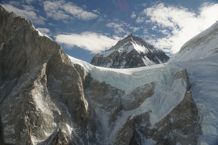 Tour in elicottero sul Monte Everest, Nepal, con viste aeree mozzafiato sull'Himalaya, foto 28 | wizardtrip