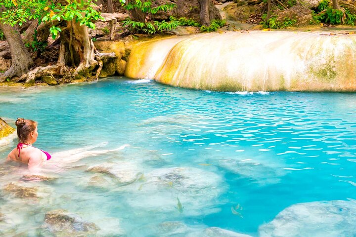 Tour privado à Cascata Erawan, Estrada de Ferro da Morte e santuário de elefantes em Kanchanaburi, Tailândia, foto 9 | wizardtrip