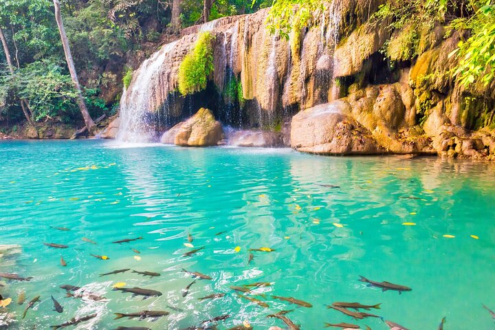 Tour privado à Cascata Erawan, Estrada de Ferro da Morte e santuário de elefantes em Kanchanaburi, Tailândia, foto 10 | wizardtrip