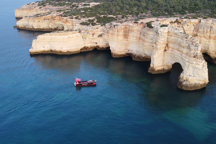 Katamankryssning som utforskar Benagilklipporna och Algarvekusten i Portimão, Portugal, foto 7 | wizardtrip