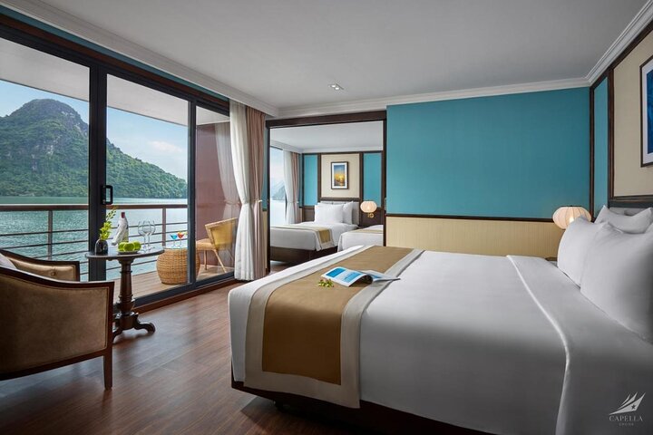 Overnachtingscruise-avontuur in Halong Bay, Vietnam, met kalkstenen karsts, grotten en activiteiten, foto 8 | wizardtrip