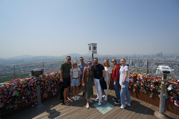 Privat tur, der udforsker DMZ, Hængebroen og N Seoul Tower i Seoul, Sydkorea, foto 8 | wizardtrip