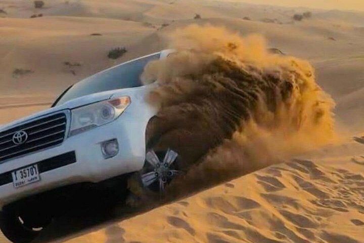 Oplev en spændende VIP-ørkensafari i Dubai med sandkørsel, quad biking, kamelture og kulturelle shows, foto 25 | wizardtrip