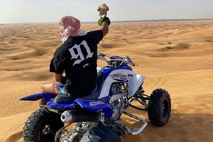 Oplev en spændende VIP-ørkensafari i Dubai med sandkørsel, quad biking, kamelture og kulturelle shows, foto 31 | wizardtrip