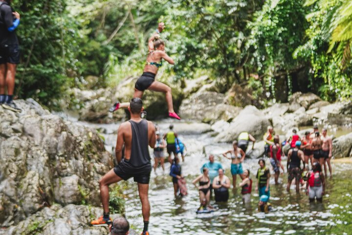 Explore as cascatas, o escorrega aquático e as trilhas exuberantes da Floresta Tropical El Yunque num passeio guiado a partir de San Juan, foto 23 | wizardtrip