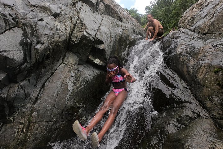 Guidet tur i El Yunque Rainforest i Fajardo, Puerto Rico, med vandrutsjebaner og vandfald, foto 6 | wizardtrip
