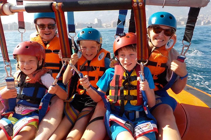 Prova emozionanti voli in parasailing sul mare a Fuengirola, Spagna, foto 6 | wizardtrip