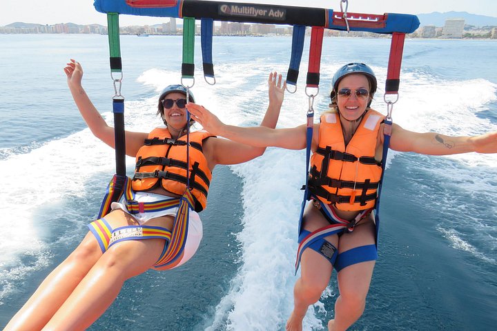 Prova emozionanti voli in parasailing sul mare a Fuengirola, Spagna, foto 10 | wizardtrip