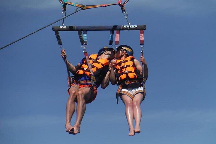 Prova emozionanti voli in parasailing sul mare a Fuengirola, Spagna, foto 12 | wizardtrip
