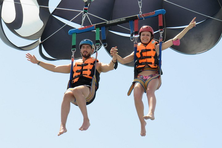 Prova emozionanti voli in parasailing sul mare a Fuengirola, Spagna, foto 14 | wizardtrip