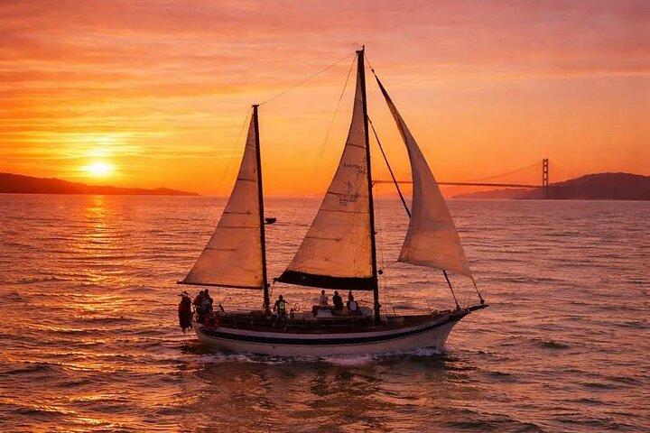 2-timers solnedgangssejlads på San Francisco Bay | wizardtrip