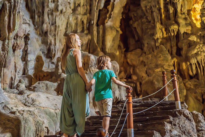 Luxury cruise navigating through the stunning limestone karsts of Ha Long Bay, Vietnam, photo 12 | wizardtrip