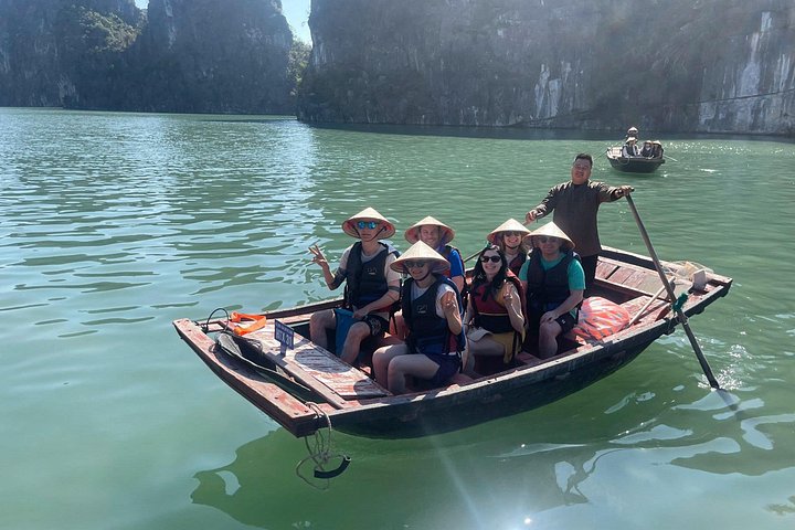 Luxury cruise navigating through the stunning limestone karsts of Ha Long Bay, Vietnam, photo 49 | wizardtrip