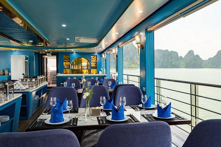 Luxury Halong Bay day cruise with limestone karsts, buffet lunch, and onboard relaxation, photo 13 | wizardtrip