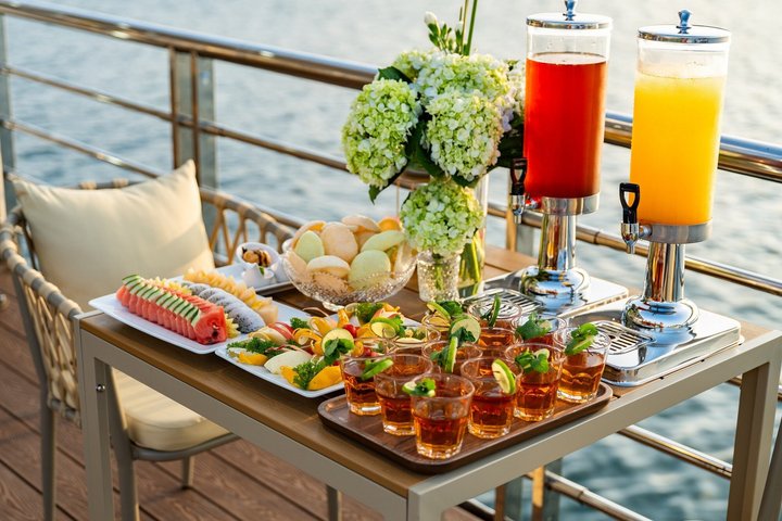 Luxury Halong Bay day cruise with limestone karsts, buffet lunch, and onboard relaxation, photo 24 | wizardtrip