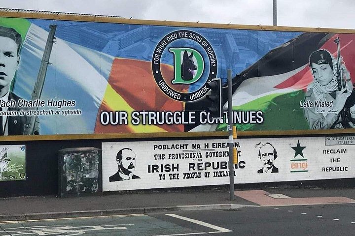 Explorez les murales et les Murs de la Paix de Belfast lors d'une visite privée en taxi avec un guide local, photo 111 | wizardtrip