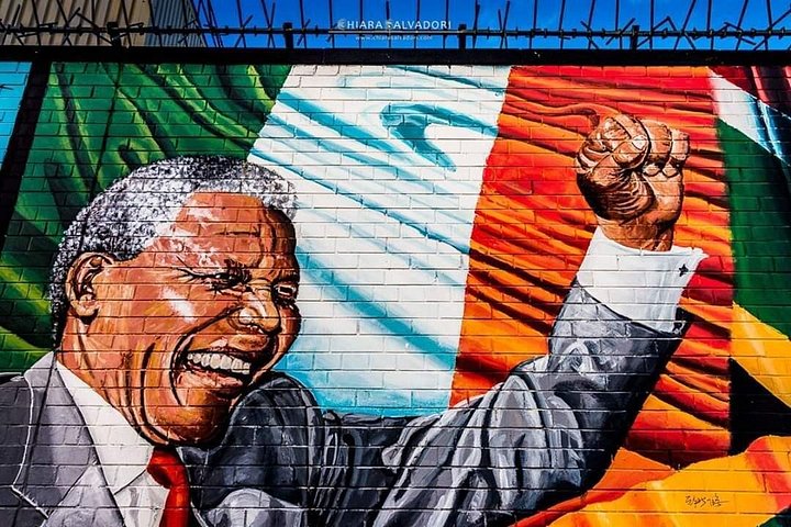 Explorez les murales et les Murs de la Paix de Belfast lors d'une visite privée en taxi avec un guide local, photo 114 | wizardtrip