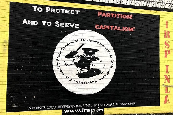 Explorez les murales et les Murs de la Paix de Belfast lors d'une visite privée en taxi avec un guide local, photo 116 | wizardtrip