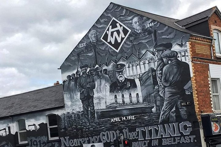 Explorez les murales et les Murs de la Paix de Belfast lors d'une visite privée en taxi avec un guide local, photo 117 | wizardtrip