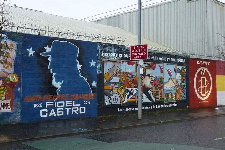 Explorez les murales et les Murs de la Paix de Belfast lors d'une visite privée en taxi avec un guide local, photo 128 | wizardtrip