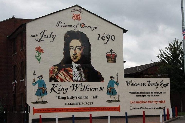 Explorez les murales et les Murs de la Paix de Belfast lors d'une visite privée en taxi avec un guide local, photo 129 | wizardtrip
