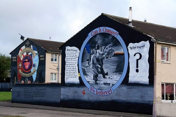 Explorez les murales et les Murs de la Paix de Belfast lors d'une visite privée en taxi avec un guide local, photo 141 | wizardtrip