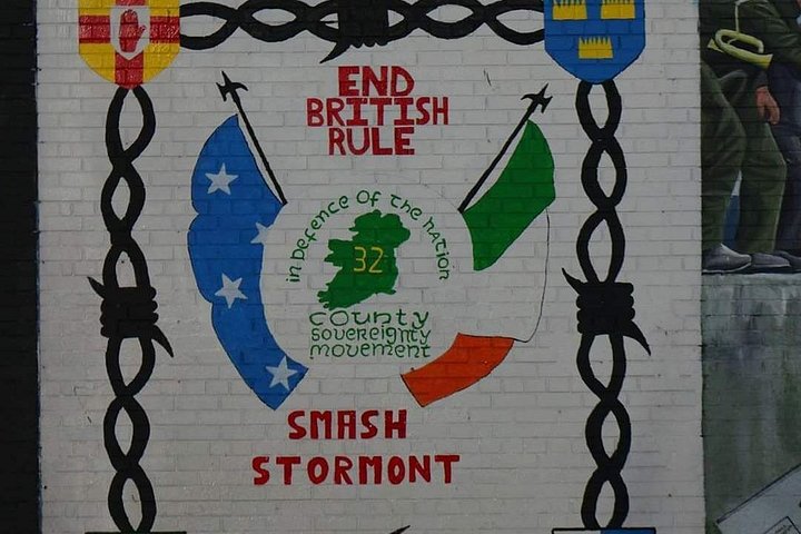 Explorez les murales et les Murs de la Paix de Belfast lors d'une visite privée en taxi avec un guide local, photo 144 | wizardtrip
