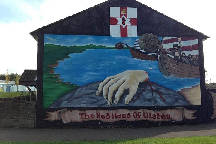 Explorez les murales et les Murs de la Paix de Belfast lors d'une visite privée en taxi avec un guide local, photo 149 | wizardtrip
