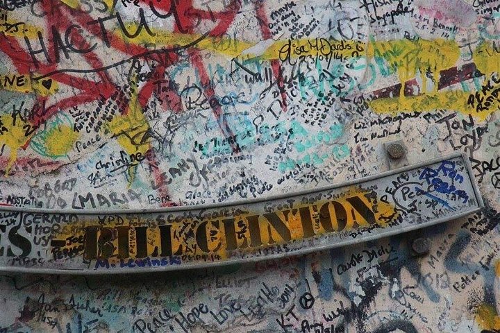 Explorez les murales et les Murs de la Paix de Belfast lors d'une visite privée en taxi avec un guide local, photo 153 | wizardtrip