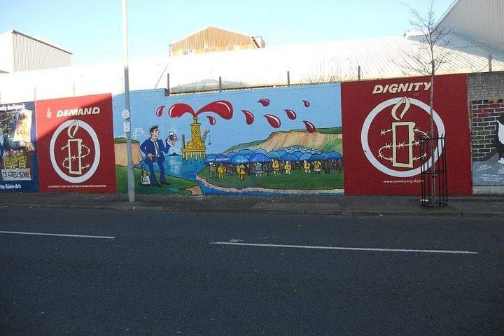 Explorez les murales et les Murs de la Paix de Belfast lors d'une visite privée en taxi avec un guide local, photo 166 | wizardtrip