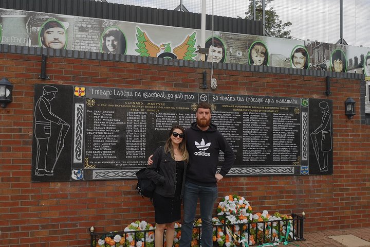 Explorez les murales et les Murs de la Paix de Belfast lors d'une visite privée en taxi avec un guide local, photo 252 | wizardtrip