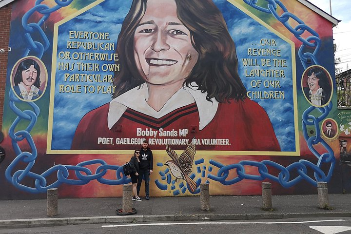 Explorez les murales et les Murs de la Paix de Belfast lors d'une visite privée en taxi avec un guide local, photo 254 | wizardtrip