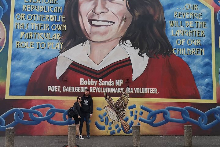 Explorez les murales et les Murs de la Paix de Belfast lors d'une visite privée en taxi avec un guide local, photo 278 | wizardtrip