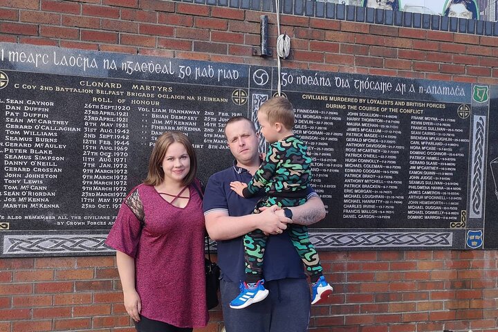 Explorez les murales et les Murs de la Paix de Belfast lors d'une visite privée en taxi avec un guide local, photo 336 | wizardtrip