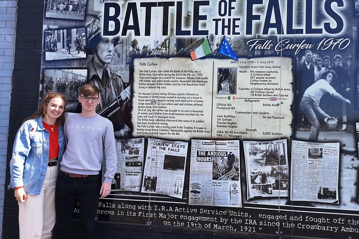 Explorez les murales et les Murs de la Paix de Belfast lors d'une visite privée en taxi avec un guide local, photo 352 | wizardtrip