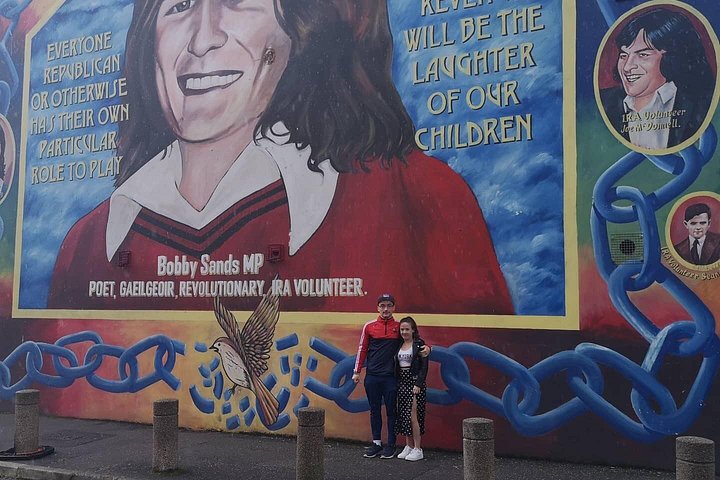 Explorez les murales et les Murs de la Paix de Belfast lors d'une visite privée en taxi avec un guide local, photo 368 | wizardtrip