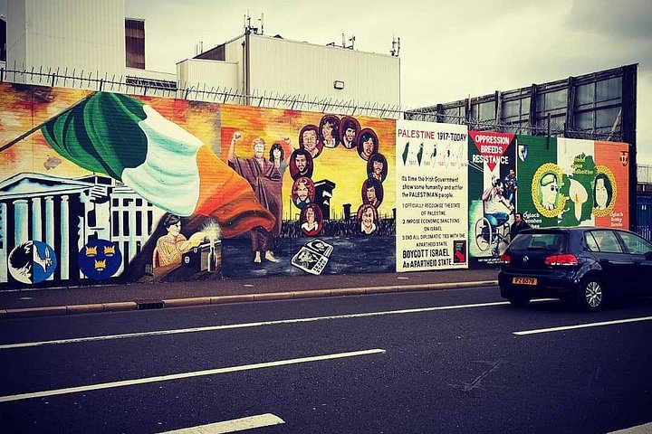 Explorez les murales et les Murs de la Paix de Belfast lors d'une visite privée en taxi avec un guide local, photo 37 | wizardtrip