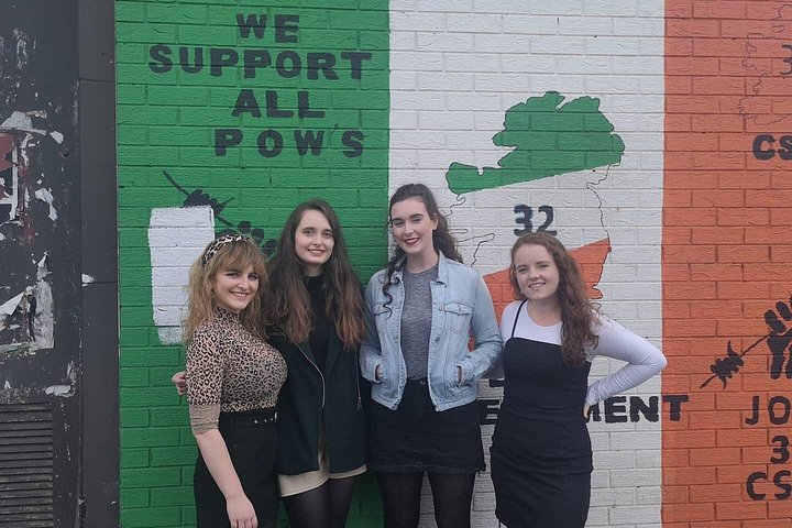 Explorez les murales et les Murs de la Paix de Belfast lors d'une visite privée en taxi avec un guide local, photo 403 | wizardtrip