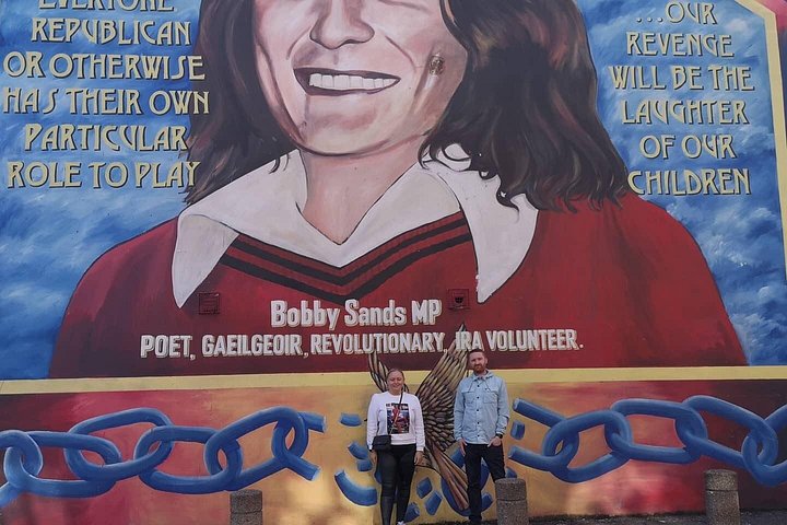 Explorez les murales et les Murs de la Paix de Belfast lors d'une visite privée en taxi avec un guide local, photo 416 | wizardtrip