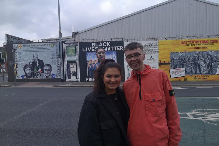 Explorez les murales et les Murs de la Paix de Belfast lors d'une visite privée en taxi avec un guide local, photo 479 | wizardtrip