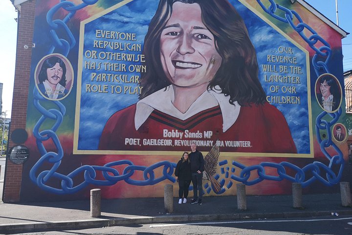 Explorez les murales et les Murs de la Paix de Belfast lors d'une visite privée en taxi avec un guide local, photo 484 | wizardtrip