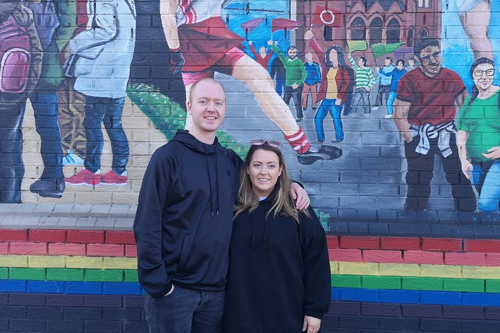 Explorez les murales et les Murs de la Paix de Belfast lors d'une visite privée en taxi avec un guide local, photo 492 | wizardtrip