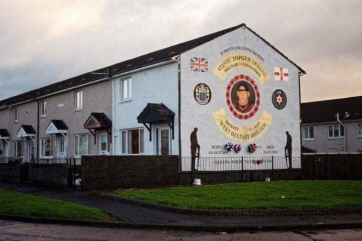 Explorez les murales et les Murs de la Paix de Belfast lors d'une visite privée en taxi avec un guide local, photo 513 | wizardtrip
